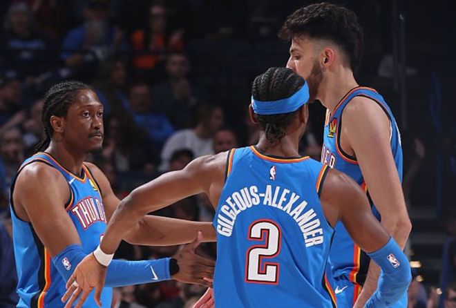 烈的背景下 烈的背景下