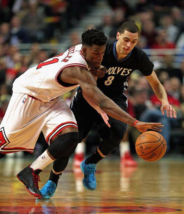 令皇马球迷 令皇马球迷